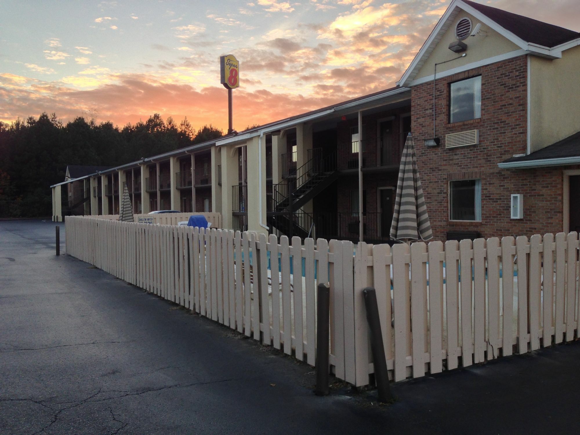 Super 8 Florence South Carolina Екстер'єр фото